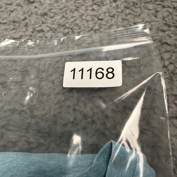 Psycho Bunny Men's Light Blue V-Neck‎ T-Shirt Size 8 Pima Cotton - Picture 9 of 9